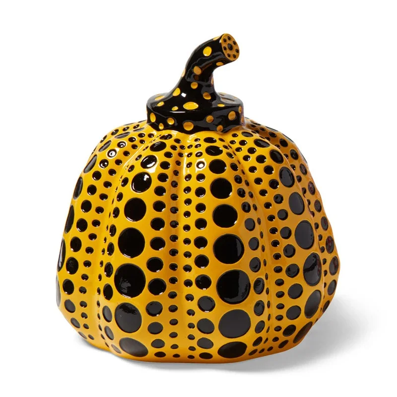 Art Craft Website - Kusama Yayoi تمثال اليقطين الفن الياباني