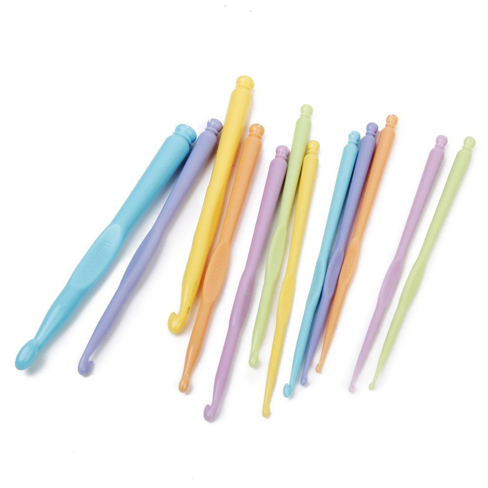 مجموعة من 12 إبرة كروشيه ملونة - مراجعة Crochet Hook Set وسعره